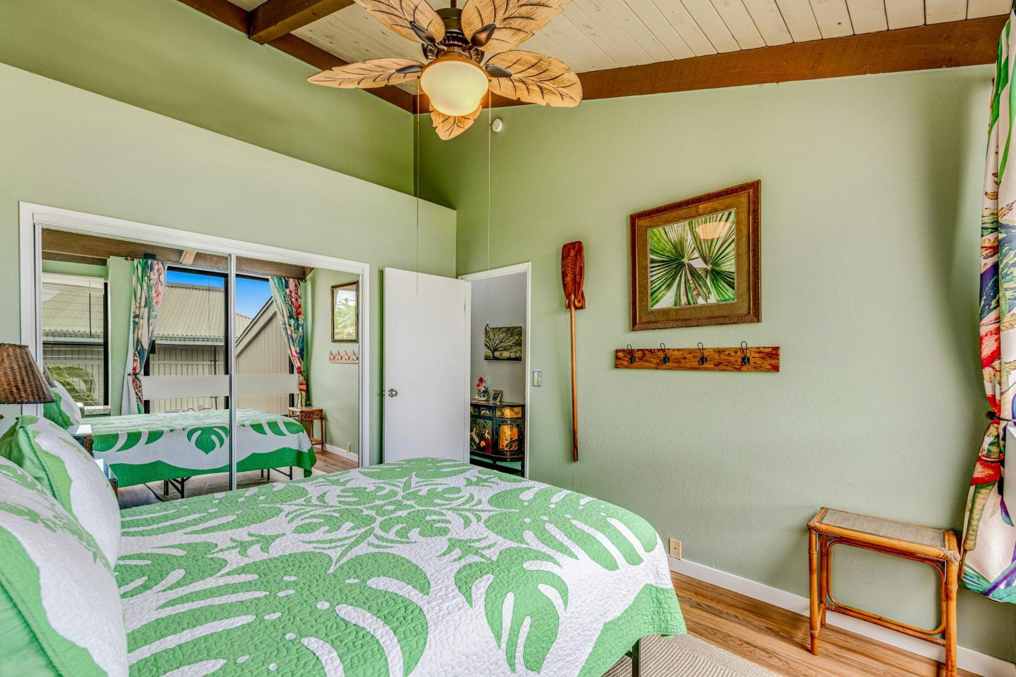 A Little Aloha Apartment *