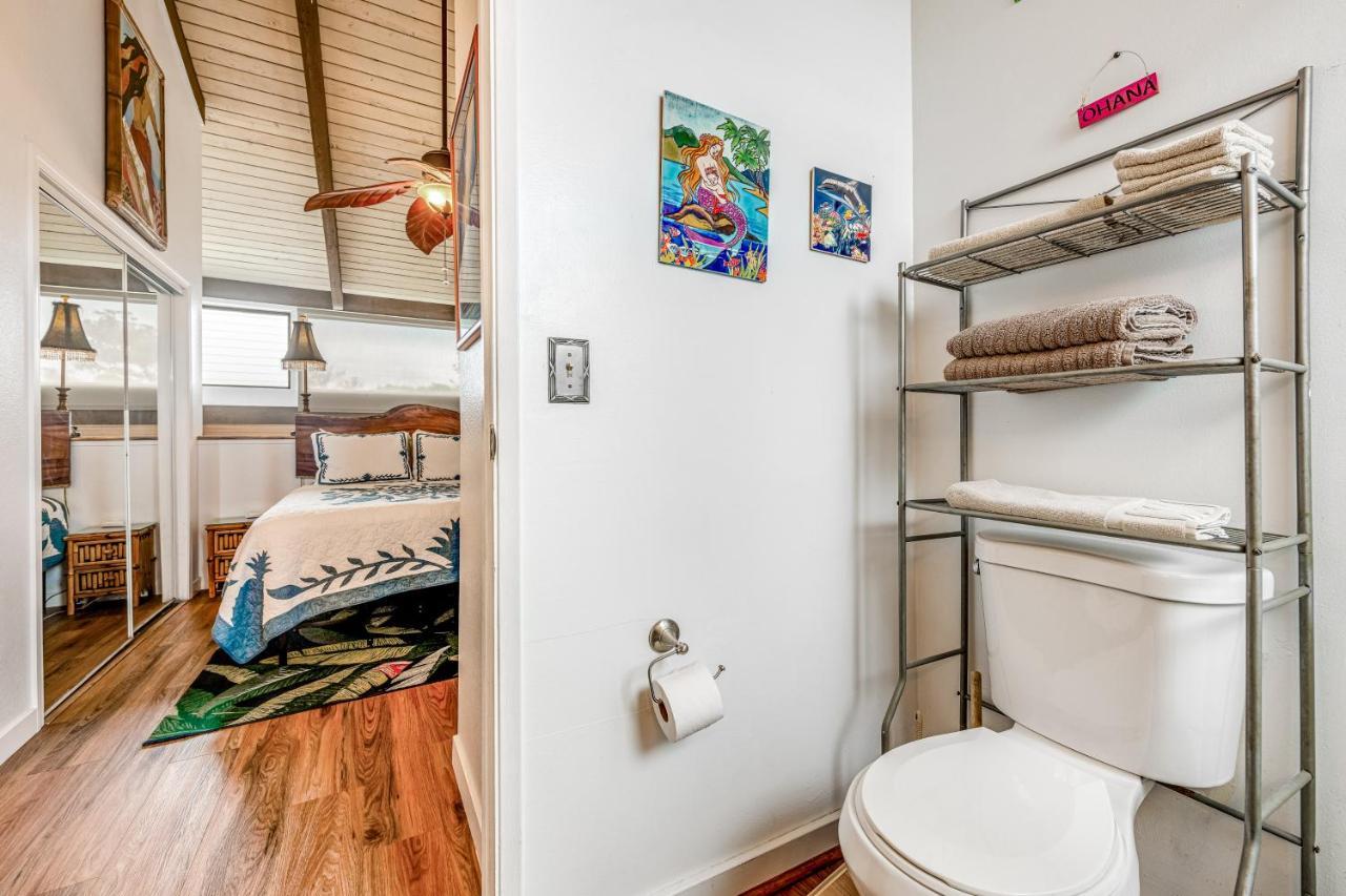 A Little Aloha Apartment *